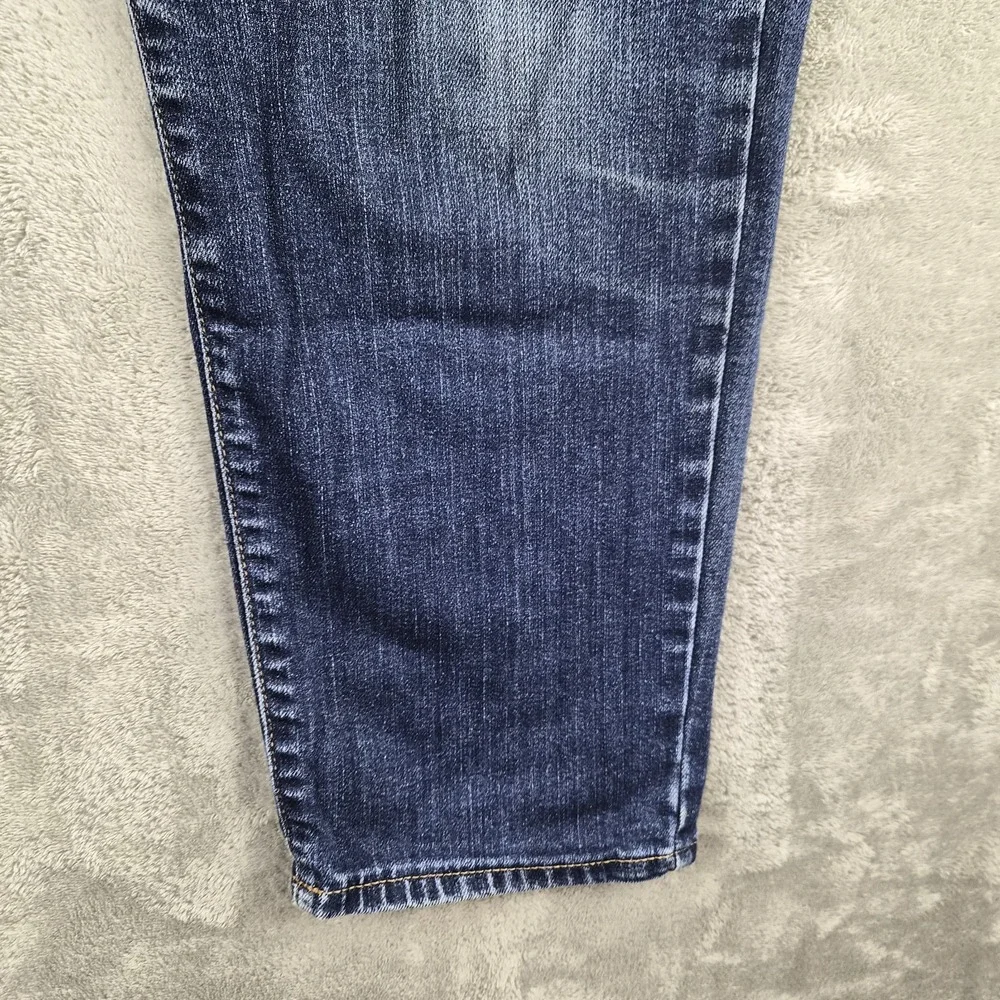 Lauren Ralph Lauren item lauren
